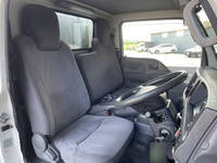 いすゞエルフ冷凍車（冷蔵車）小型（2t・3t）[写真29]