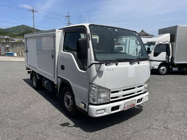 いすゞエルフ冷凍車（冷蔵車）小型（2t・3t）[写真03]