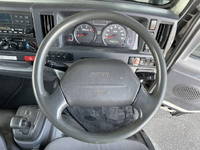 いすゞエルフ冷凍車（冷蔵車）小型（2t・3t）[写真33]