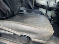 三菱ふそうファイターセルフクレーン3段増トン（6t・8t）[写真29]