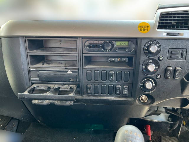 三菱ふそうファイターセルフクレーン3段増トン（6t・8t）[写真35]