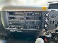 三菱ふそうファイターセルフクレーン3段増トン（6t・8t）[写真35]