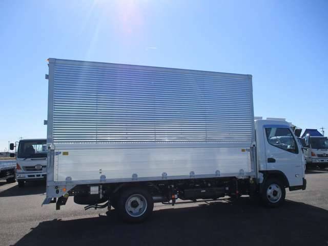 三菱ふそうキャンターアルミウイング小型（2t・3t）[写真14]