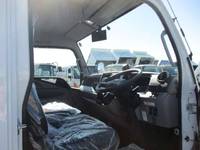 三菱ふそうキャンターアルミウイング小型（2t・3t）[写真18]