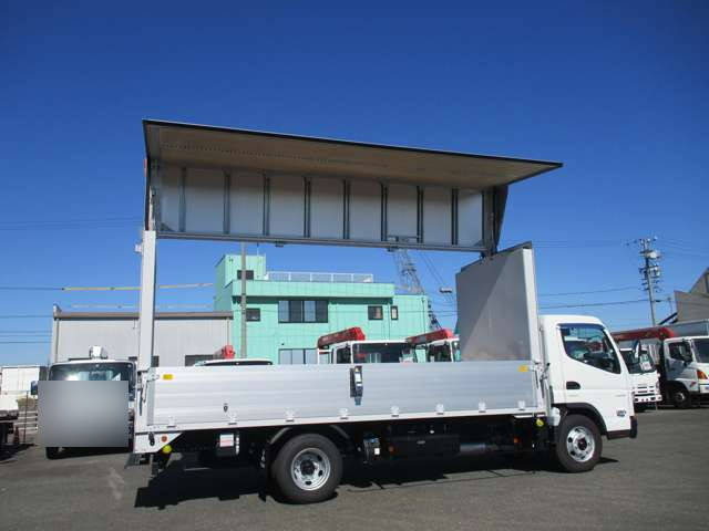 三菱ふそうキャンターアルミウイング小型（2t・3t）[写真05]