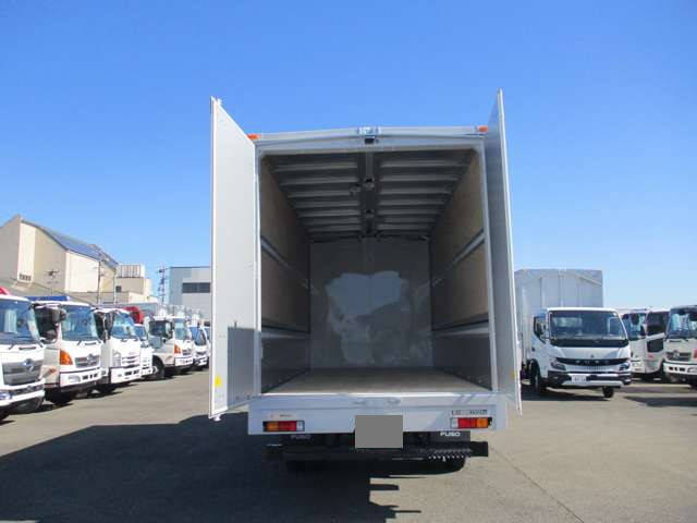 三菱ふそうキャンターアルミウイング小型（2t・3t）[写真06]