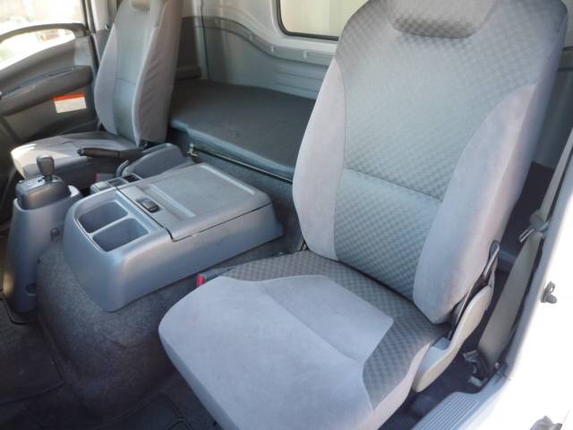 いすゞフォワードアルミウイング中型（4t）[写真14]