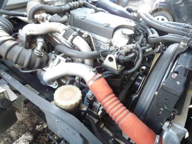 いすゞフォワードアルミウイング中型（4t）[写真23]