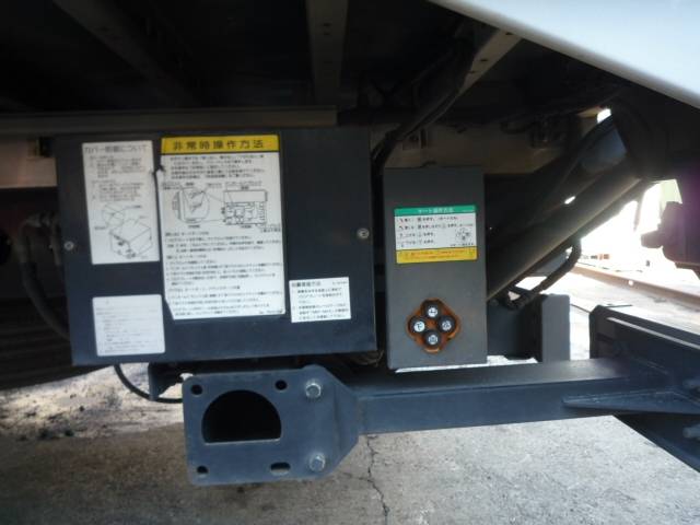 いすゞフォワードアルミウイング中型（4t）[写真33]