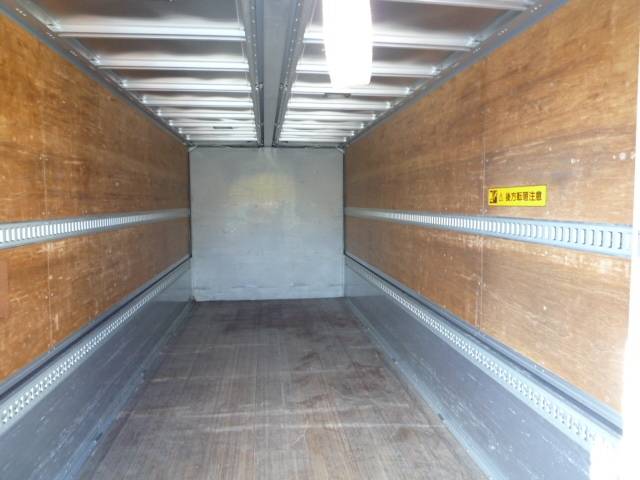 いすゞフォワードアルミウイング中型（4t）[写真36]