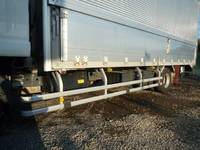 いすゞフォワードアルミウイング中型（4t）[写真40]