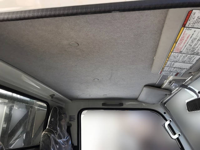 いすゞエルフコンテナ専用車小型（2t・3t）[写真21]