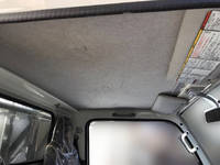 いすゞエルフコンテナ専用車小型（2t・3t）[写真21]