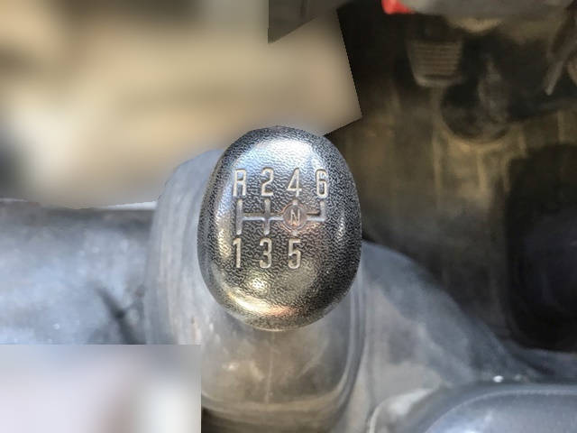 いすゞエルフコンテナ専用車小型（2t・3t）[写真24]