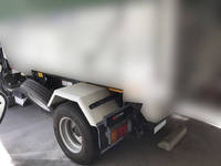 いすゞエルフコンテナ専用車小型（2t・3t）[写真04]