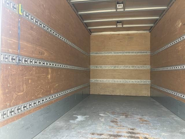 いすゞエルフアルミバン小型（2t・3t）[写真16]