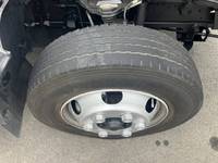 いすゞエルフアルミバン小型（2t・3t）[写真24]