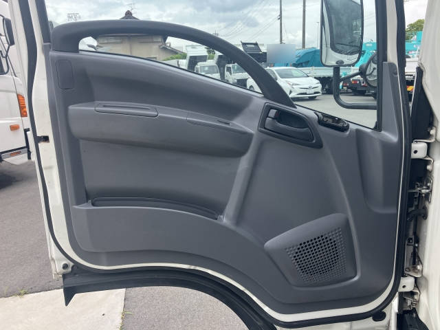 いすゞエルフアルミバン小型（2t・3t）[写真30]