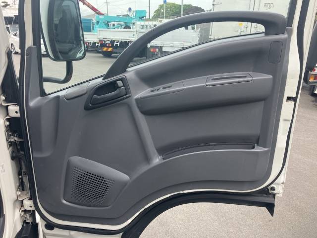 いすゞエルフアルミバン小型（2t・3t）[写真33]