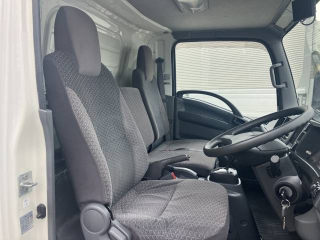 いすゞエルフアルミバン小型（2t・3t）[写真34]