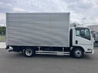 いすゞエルフアルミバン小型（2t・3t）[写真03]