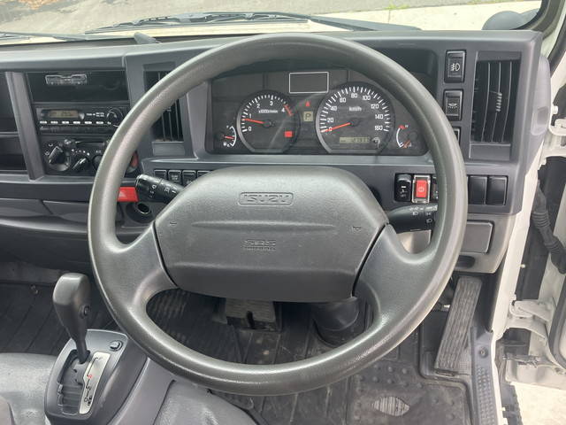 いすゞエルフ平ボディ小型（2t・3t）[写真15]