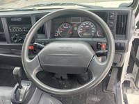 いすゞエルフ平ボディ小型（2t・3t）[写真15]