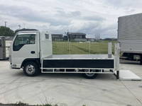 いすゞエルフ平ボディ小型（2t・3t）[写真26]