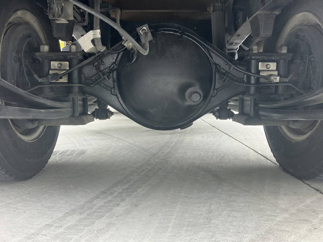 いすゞエルフ平ボディ小型（2t・3t）[写真28]