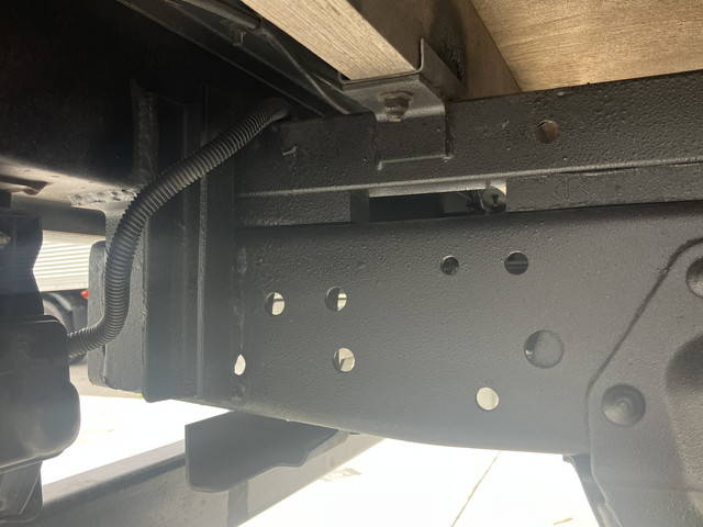 いすゞエルフ平ボディ小型（2t・3t）[写真29]