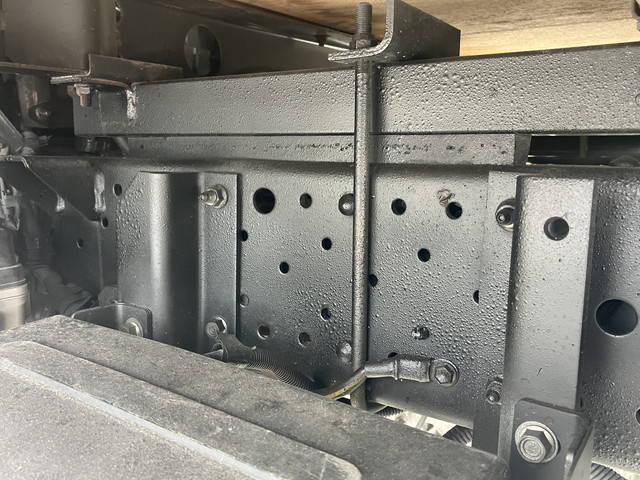 いすゞエルフ平ボディ小型（2t・3t）[写真30]