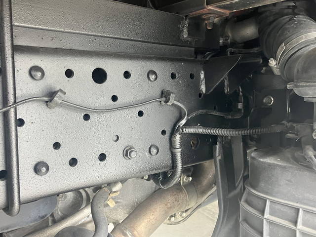 いすゞエルフ平ボディ小型（2t・3t）[写真33]