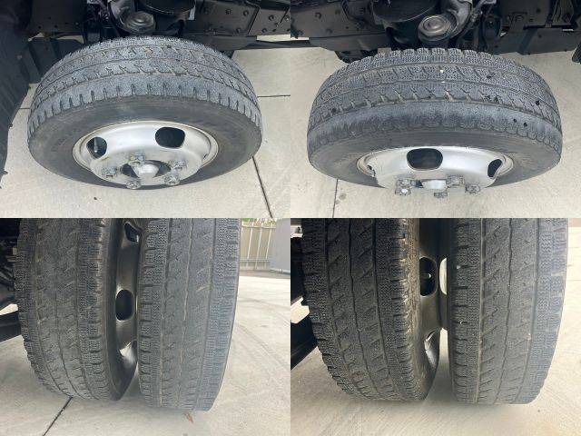 いすゞエルフ平ボディ小型（2t・3t）[写真36]