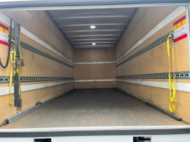 日野レンジャーアルミバン中型（4t）[写真11]