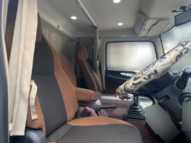 日野レンジャーアルミバン中型（4t）[写真29]