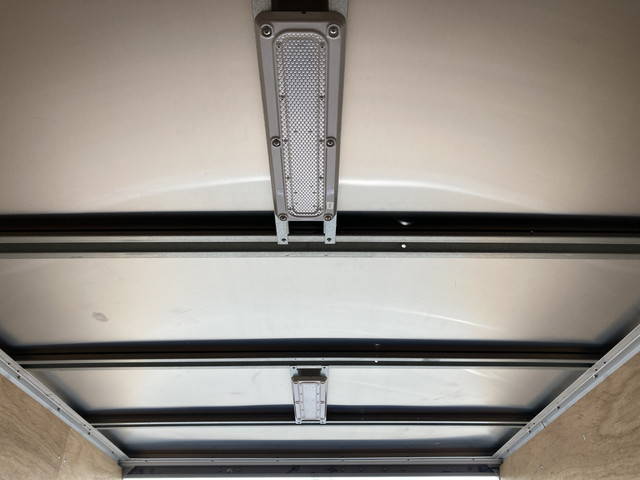 三菱ふそうキャンターアルミバン小型（2t・3t）[写真15]