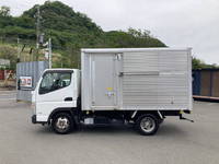 三菱ふそうキャンターアルミバン小型（2t・3t）[写真05]