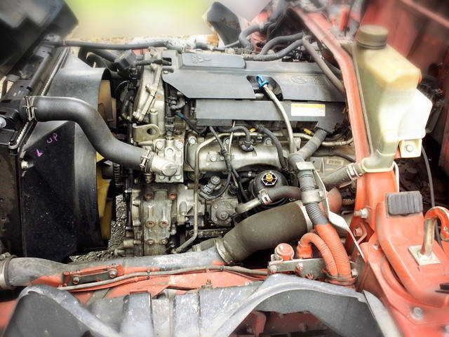 三菱ふそうキャンタークレーン4段小型（2t・3t）[写真16]