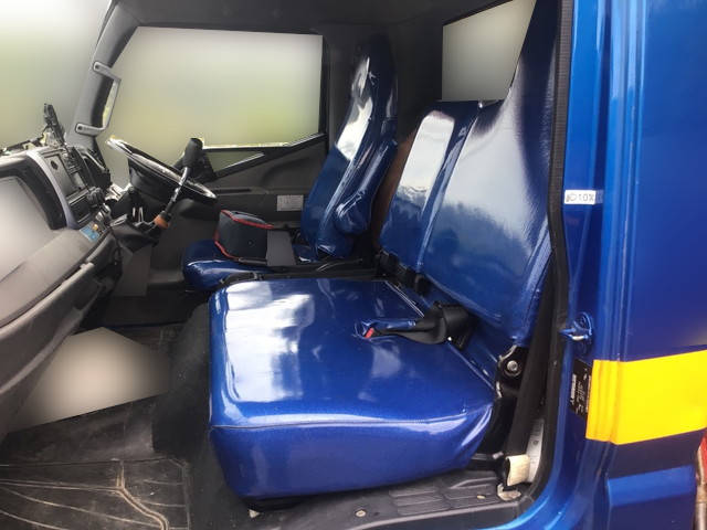 三菱ふそうキャンタークレーン4段小型（2t・3t）[写真17]