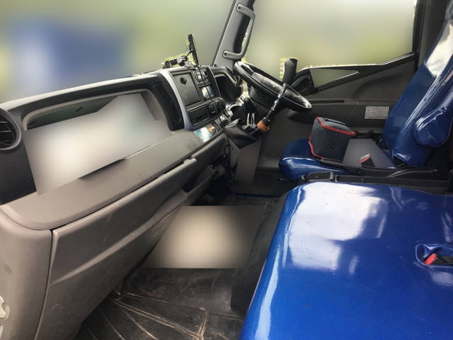 三菱ふそうキャンタークレーン4段小型（2t・3t）[写真18]