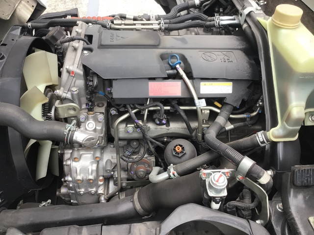 三菱ふそうキャンター平ボディ小型（2t・3t）[写真16]