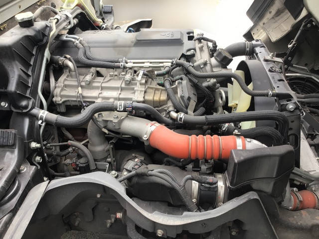 三菱ふそうキャンター平ボディ小型（2t・3t）[写真17]