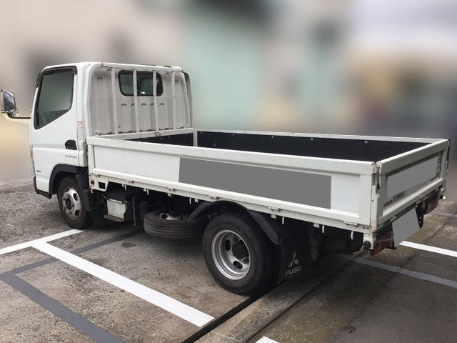 三菱ふそうキャンター平ボディ小型（2t・3t）[写真04]