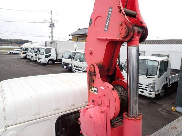 日野デュトロクレーン3段小型（2t・3t）[写真12]