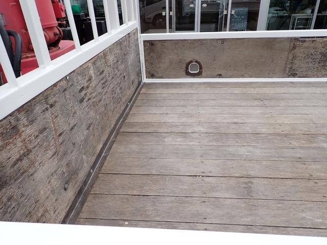 日野デュトロクレーン3段小型（2t・3t）[写真22]