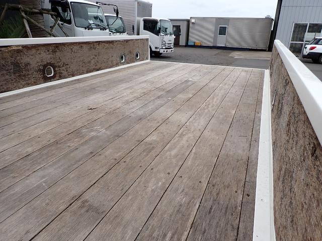 日野デュトロクレーン3段小型（2t・3t）[写真23]