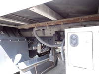 いすゞエルフアルミバン小型（2t・3t）[写真13]