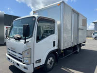 いすゞエルフアルミバン小型（2t・3t）[写真03]