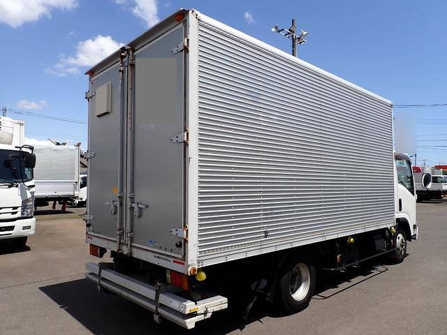 いすゞエルフアルミバン小型（2t・3t）[写真04]