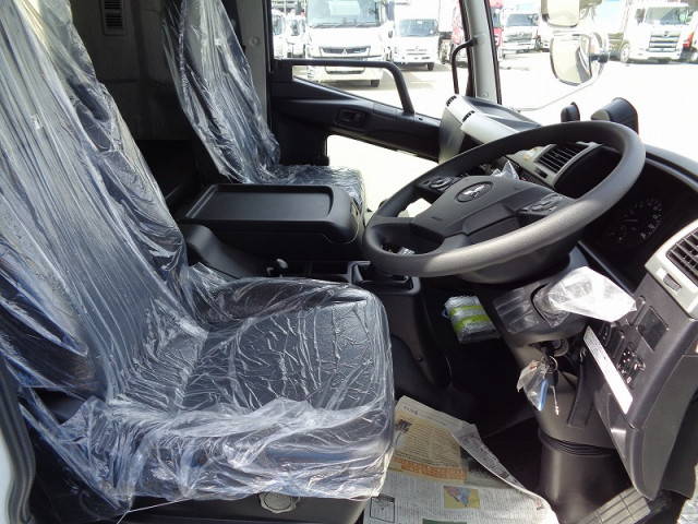 三菱ふそうファイターダンプ増トン（6t・8t）[写真21]